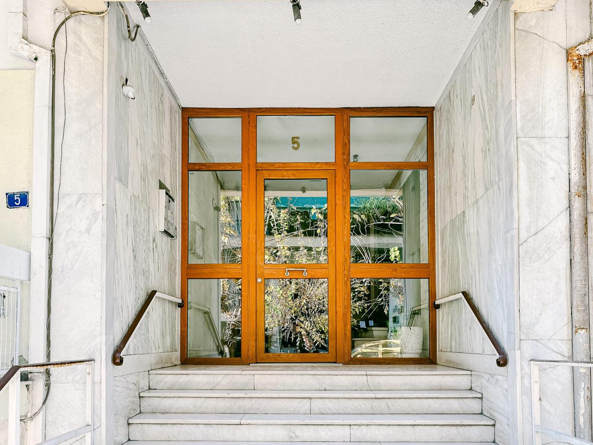 Quiet Home In Katehaki Metro. Atenas Exterior foto